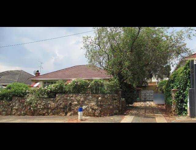 3 BEDROOM HOUSE FOR SALE IN KENSINGTON